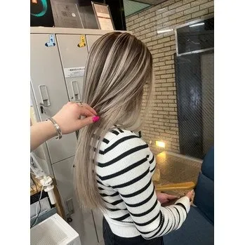 ［心斎橋美容室］理想のハイトーンカラーにします！