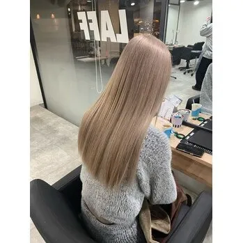 ［心斎橋美容室］ブリーチ使用のカラーお任せ下さい！