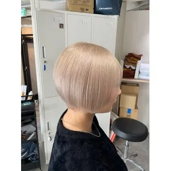 この夏は心斎橋LAFFでハイトーンカラーに！