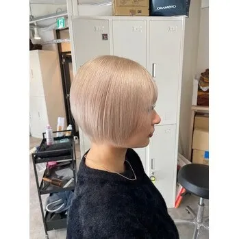 ハイトーンカラー/ホワイトカラーが得意な美容室！