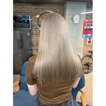 艶髪ハイトーンカラーになれる美容室